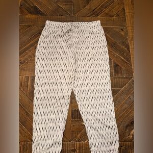 Banana Republic Black and White Patterned women’s Pants
